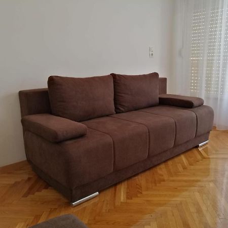 Apartments Leptiric Подстрана Экстерьер фото