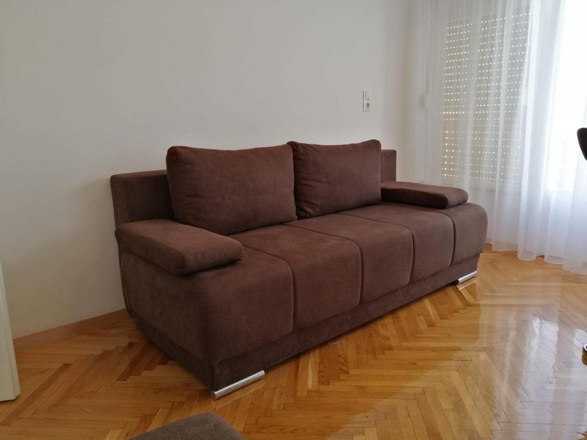 Apartments Leptiric Подстрана Экстерьер фото