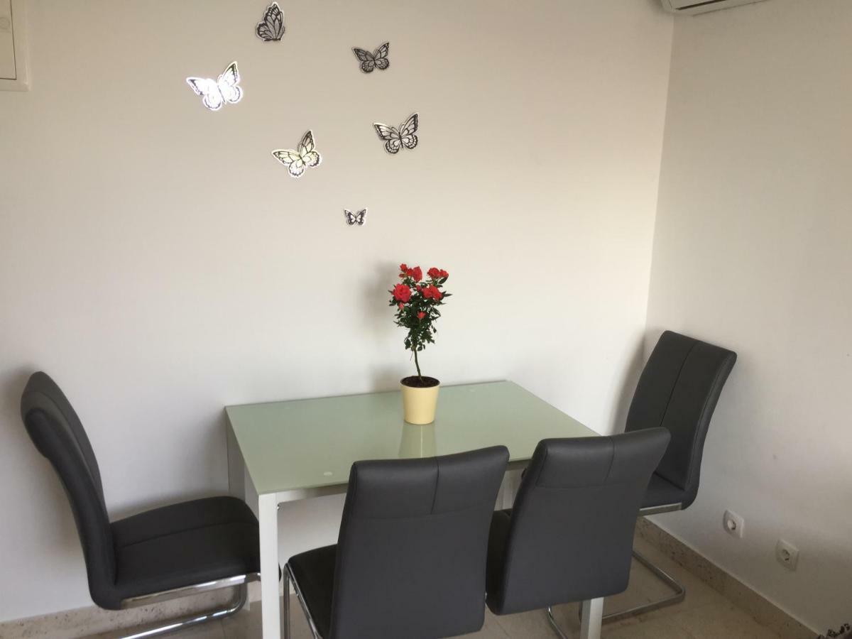 Apartments Leptiric Подстрана Экстерьер фото